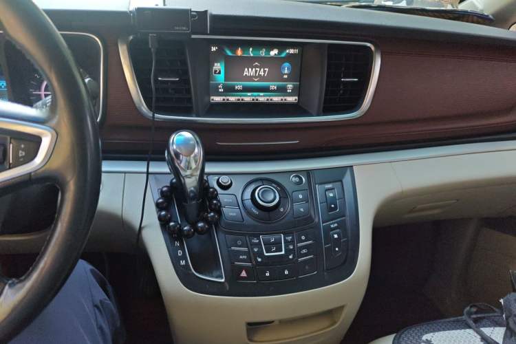 Used Buick GL8 2017 25S Prestige Version China V Standard Audio And AC Panel