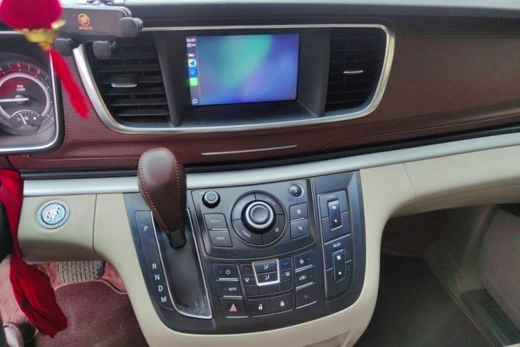 Used Buick GL8 2017 25S Comfort Version China V Standard Audio And AC Panel