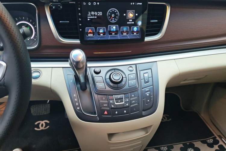 Used Buick GL8 2017 25S Prestige Version China V Standard Audio And AC Panel