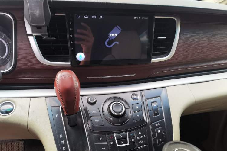 Used Buick GL8 2017 25S Comfort Version China V Standard Audio And AC Panel