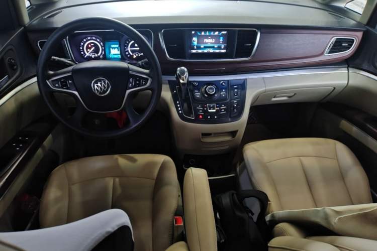 Used Buick GL8 2017 25S Comfort Version China V Standard Center Console