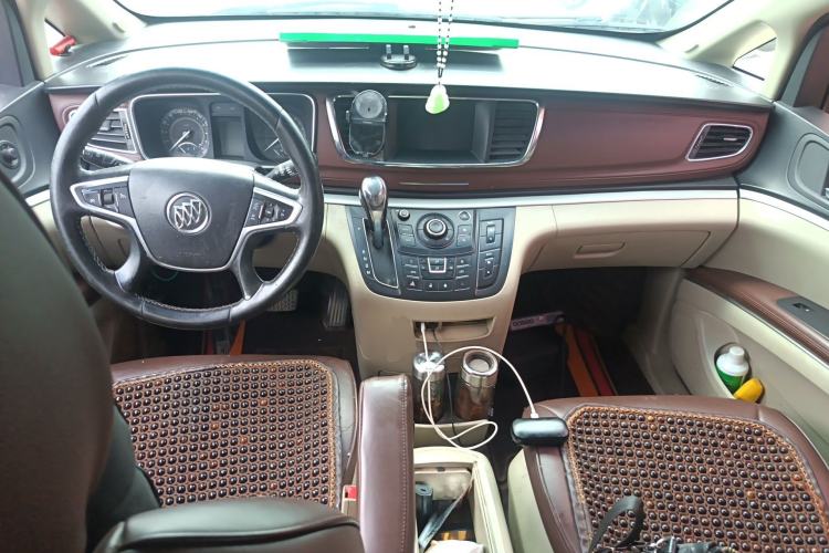 Used Buick GL8 2017 25S Luxury Version China V Standard Center Console