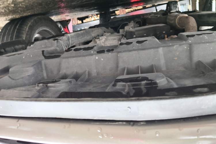 Used Buick GL8 2017 25S Comfort Version China V Standard Chassis Front