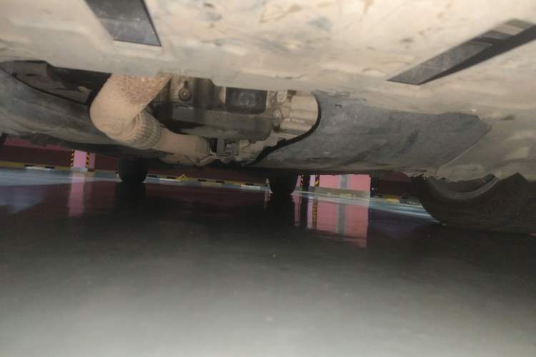 Used Buick GL8 2017 ES 28T Comfort Model China V Standard Chassis Front