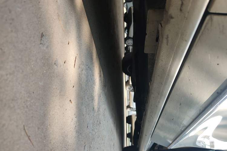Used Buick GL8 2017 ES 28T Flagship Model China V Standard Chassis Front Left