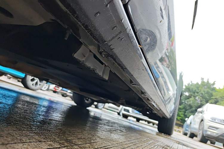 Used Buick GL8 2017 ES 28T Luxury Model China V Standard Chassis Front Left