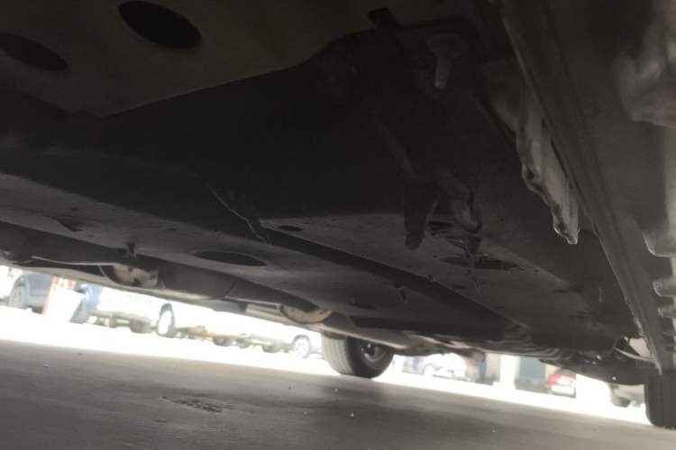 Used Buick GL8 2017 ES 28T Luxury Model China V Standard Chassis Front Left