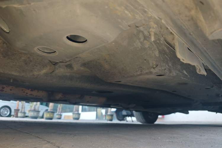 Used Buick GL8 2017 ES 28T Flagship Model China V Standard Chassis Front Left