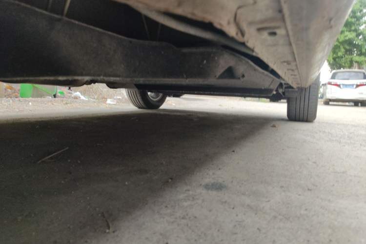 Used Buick GL8 2017 25S Luxury Version China V Standard Chassis Front Left