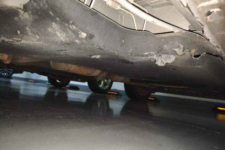 Used Buick GL8 2017 25S Luxury Version China V Standard Chassis Front Left