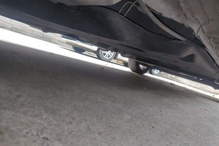 Used Buick GL8 2017 25S Luxury Version China V Standard Chassis Front Left
