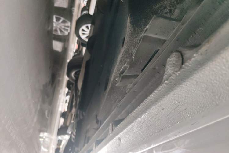 Used Buick GL8 2017 ES 28T Premium Version China V Standard Chassis Front Left