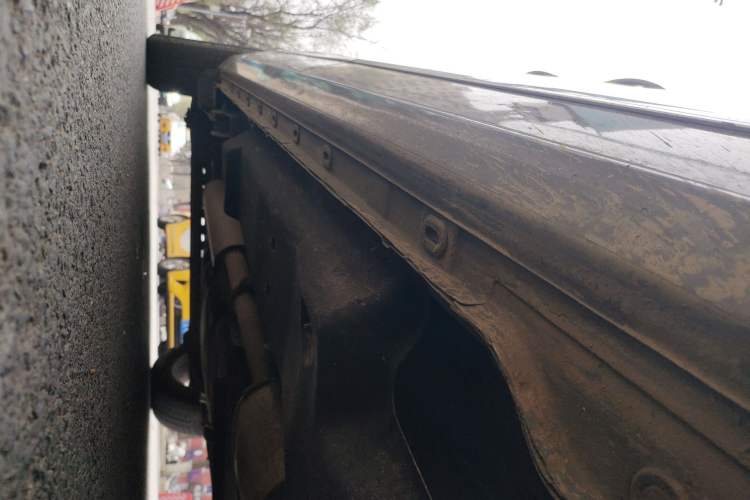 Used Buick GL8 2017 25S Prestige Version China V Standard Chassis Front Right
