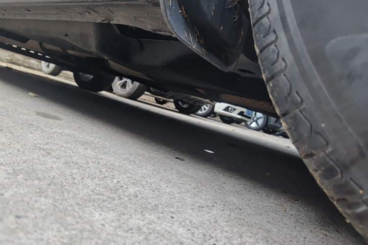 Used Buick GL8 2017 25S Luxury Version China V Standard Chassis Front Right