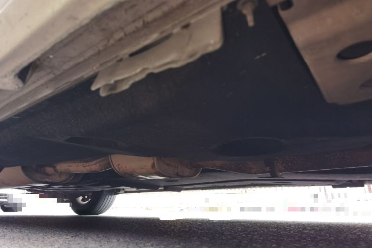Used Buick GL8 2017 ES 28T Comfort Model China V Standard Chassis Front Right