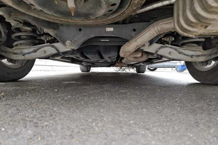 Used Buick GL8 2017 ES 28T Premium Version China V Standard Chassis Rear