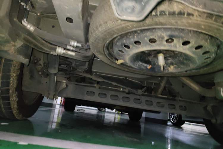 Used Buick GL8 2017 25S Luxury Version China V Standard Chassis Rear