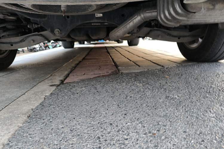 Used Buick GL8 2017 ES 28T Premium Version China V Standard Chassis Rear