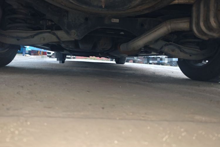 Used Buick GL8 2017 ES 28T Flagship Model China V Standard Chassis Rear