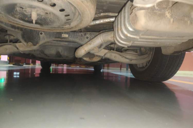 Used Buick GL8 2017 ES 28T Comfort Model China V Standard Chassis Rear