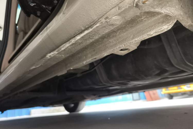 Used Buick GL8 2017 ES 28T Luxury Model China V Standard Chassis Rear Left