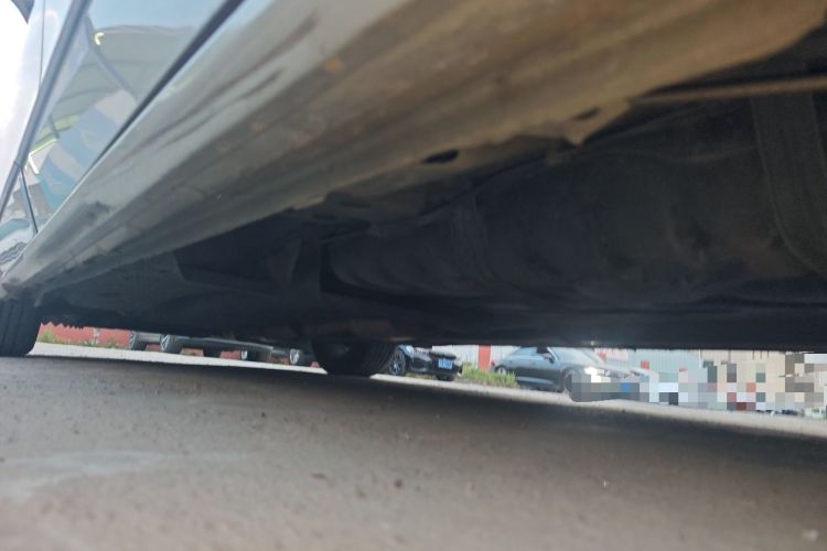 Used Buick GL8 2017 ES 28T Flagship Model China V Standard Chassis Rear Left