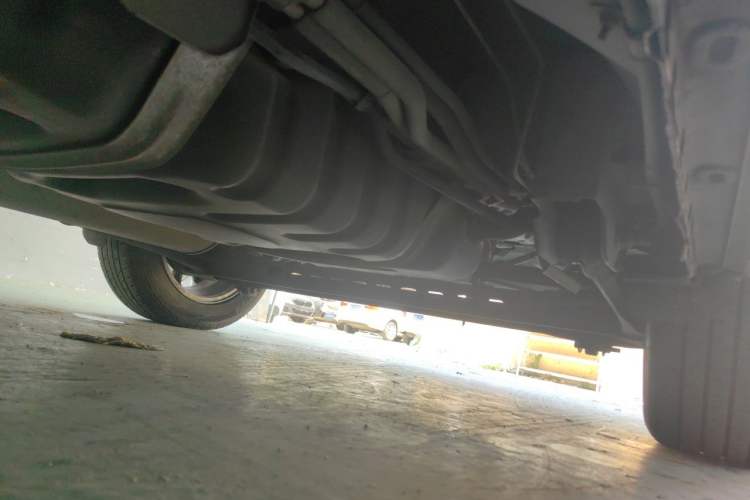 Used Buick GL8 2017 25S Prestige Version China V Standard Chassis Rear Left