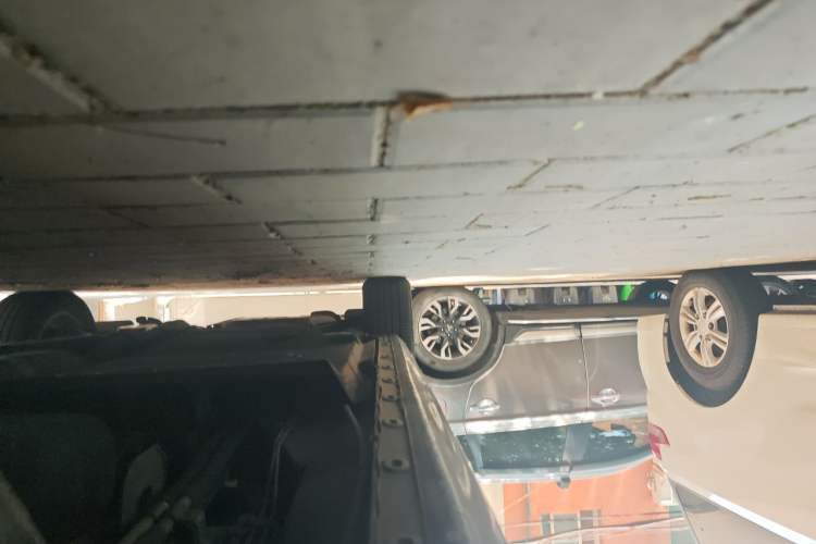 Used Buick GL8 2017 25S Comfort Version China V Standard Chassis Rear Left