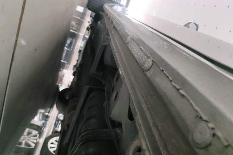 Used Buick GL8 2017 ES 28T Premium Version China V Standard Chassis Rear Left
