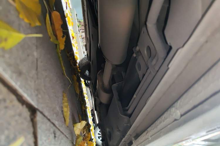 Used Buick GL8 2017 ES 28T Premium Version China V Standard Chassis Rear Right