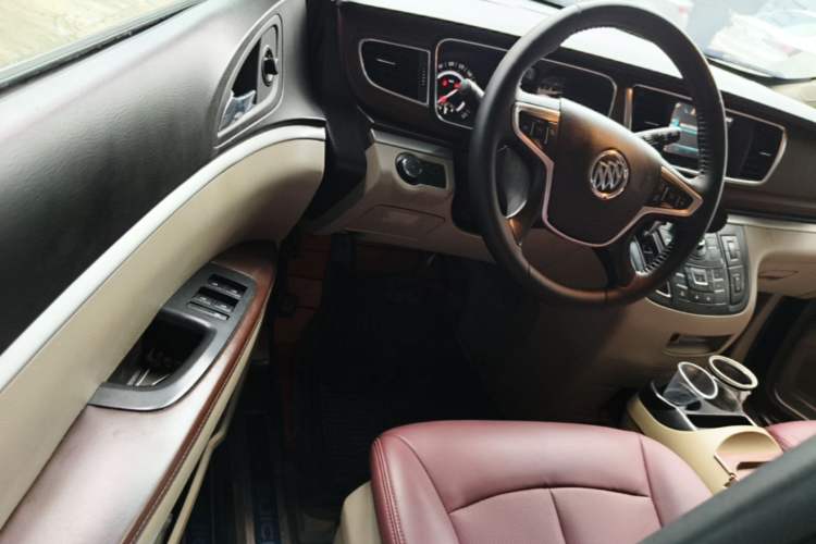 Used Buick GL8 2017 25S Comfort Version China V Standard Driver Seat