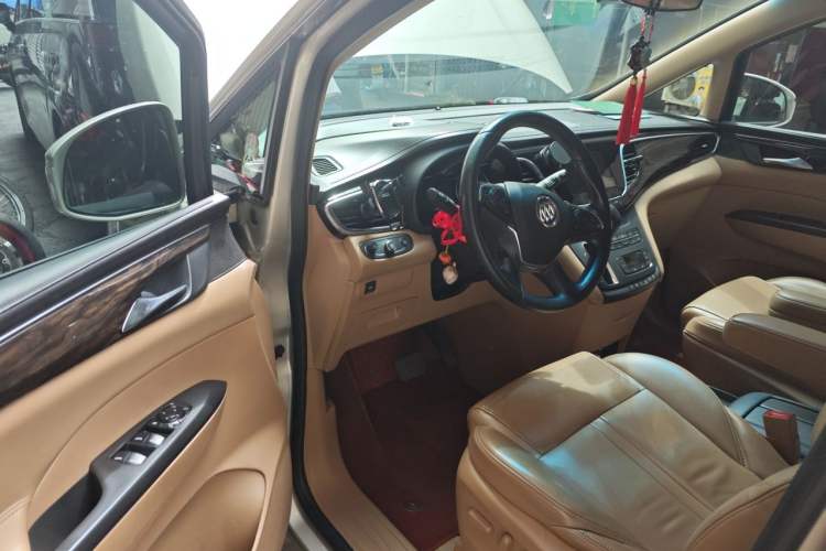 Used Buick GL8 2017 ES 28T Premium Version China V Standard Driver Seat