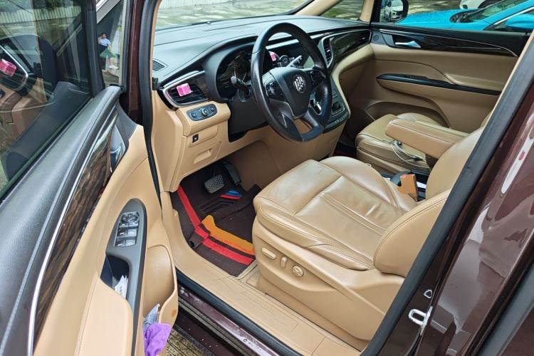 Used Buick GL8 2017 ES 28T Luxury Model China V Standard Driver Seat