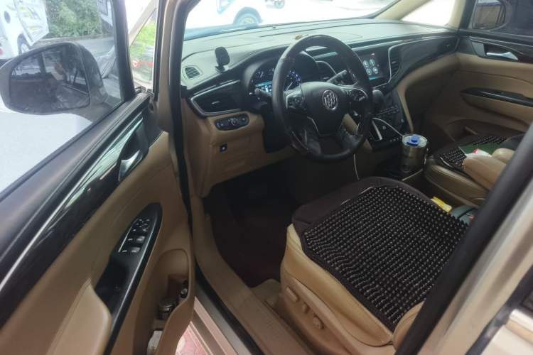 Used Buick GL8 2017 ES 28T Luxury Model China V Standard Driver Seat