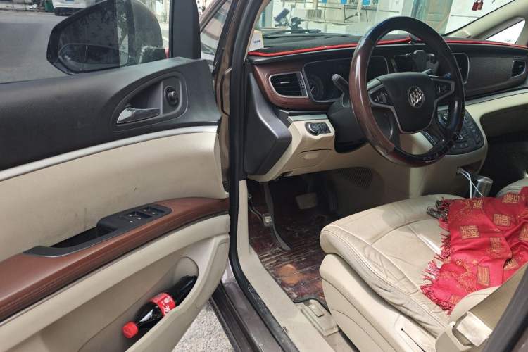 Used Buick GL8 2017 25S Luxury Version China V Standard Driver Seat