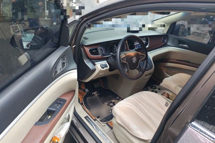 Used Buick GL8 2017 25S Prestige Version China V Standard Driver Seat