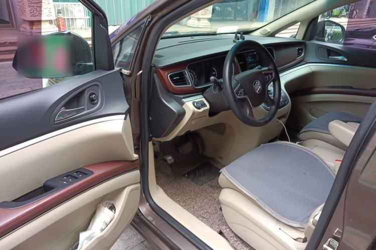 Used Buick GL8 2017 25S Luxury Version China V Standard Driver Seat