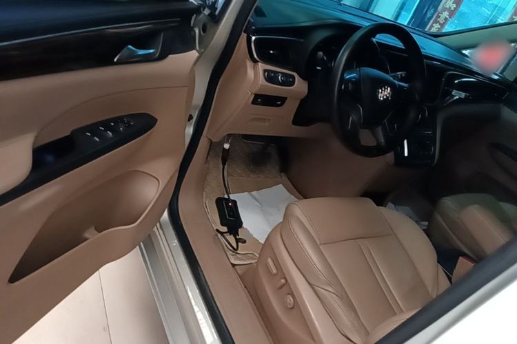 Used Buick GL8 2017 ES 28T Premium Version China V Standard Driver Seat