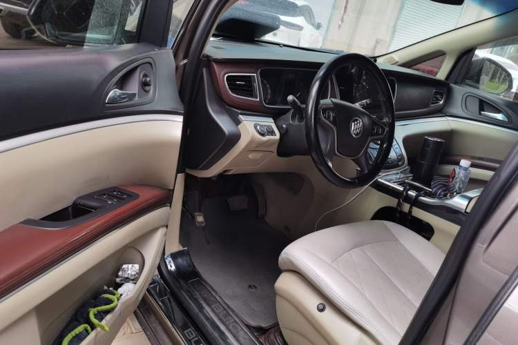 Used Buick GL8 2017 25S Comfort Version China V Standard Driver Seat