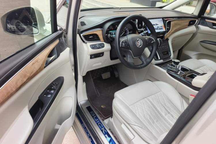Used Buick GL8 2017 ES 28T Comfort Model China V Standard Driver Seat