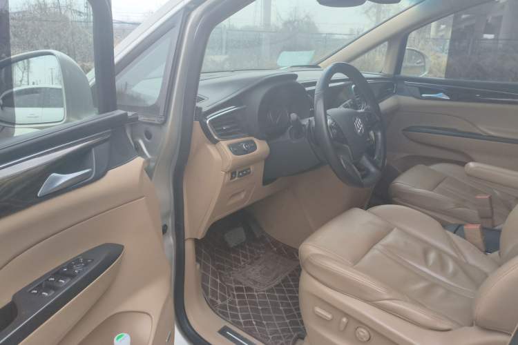 Used Buick GL8 2017 ES 28T Flagship Model China V Standard Driver Seat
