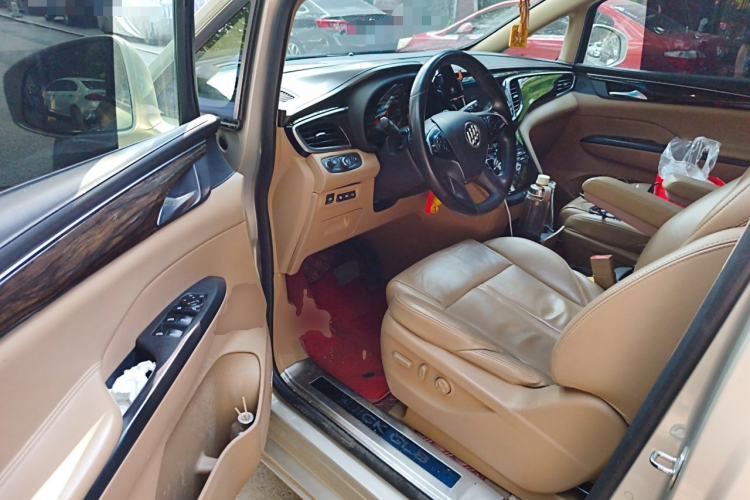 Used Buick GL8 2017 ES 28T Flagship Model China V Standard Driver Seat