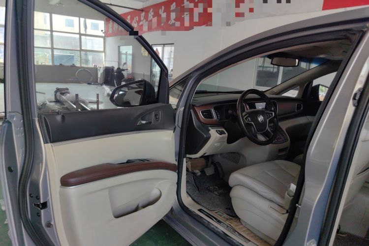 Used Buick GL8 2017 25S Prestige Version China V Standard Driver Seat