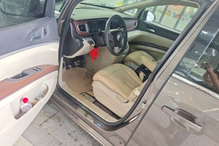 Used Buick GL8 2017 25S Comfort Version China V Standard Driver Seat