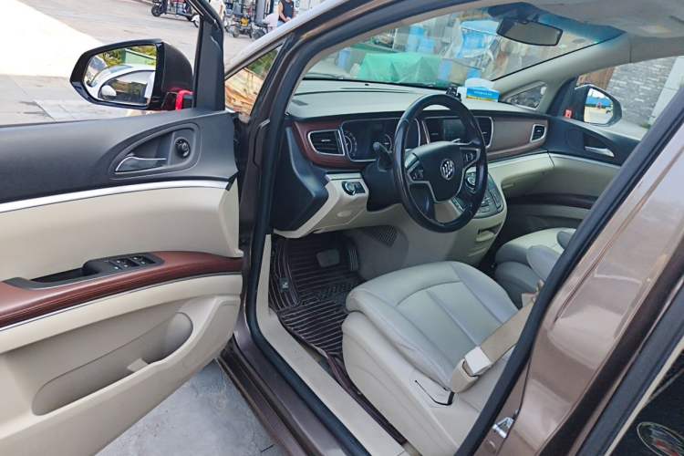 Used Buick GL8 2017 25S Comfort Version China V Standard Driver Seat