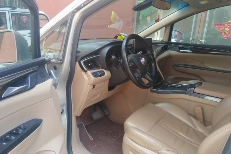 Used Buick GL8 2017 ES 28T Luxury Model China V Standard Driver Seat