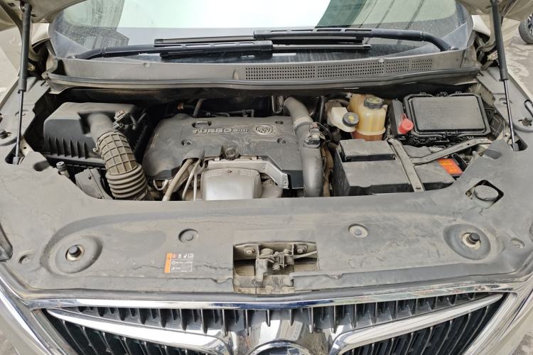 Used Buick GL8 2017 ES 28T Premium Version China V Standard Engine Bay
