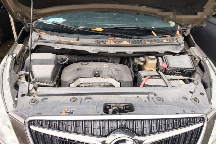 Used Buick GL8 2017 25S Comfort Version China V Standard Engine Bay