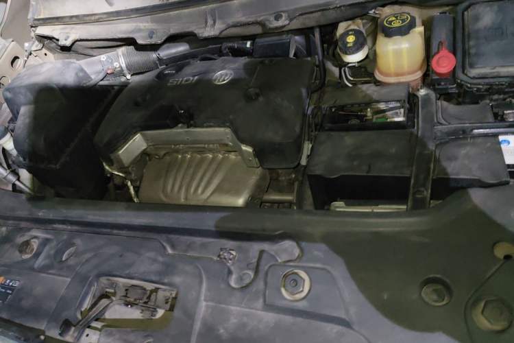 Used Buick GL8 2017 25S Luxury Version China V Standard Engine Bay