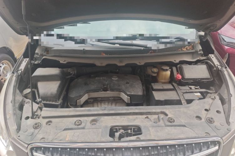 Used Buick GL8 2017 25S Comfort Version China V Standard Engine Bay